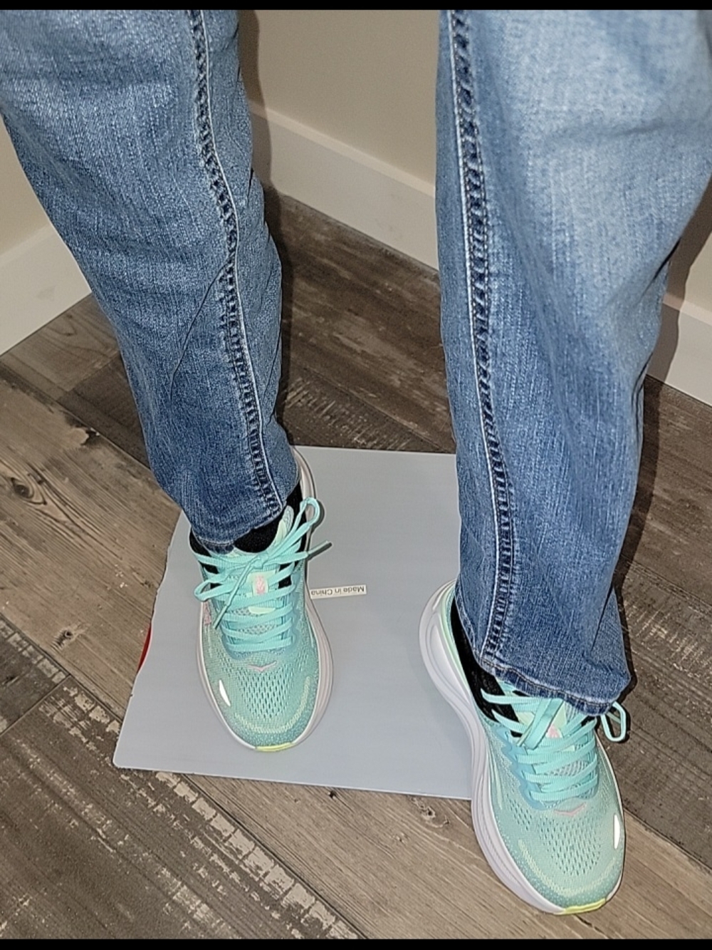 "WIDE" Hoka Bondi 9 Women's Teal and Pink Running Shoes BRAND NEW MULTIPLE SIZES - Picture 13 of 14
